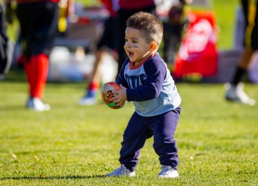 Гимнастические упражнения укрепляют дыхательные мышцы, способствуют нормальному развитию грудной клетки

